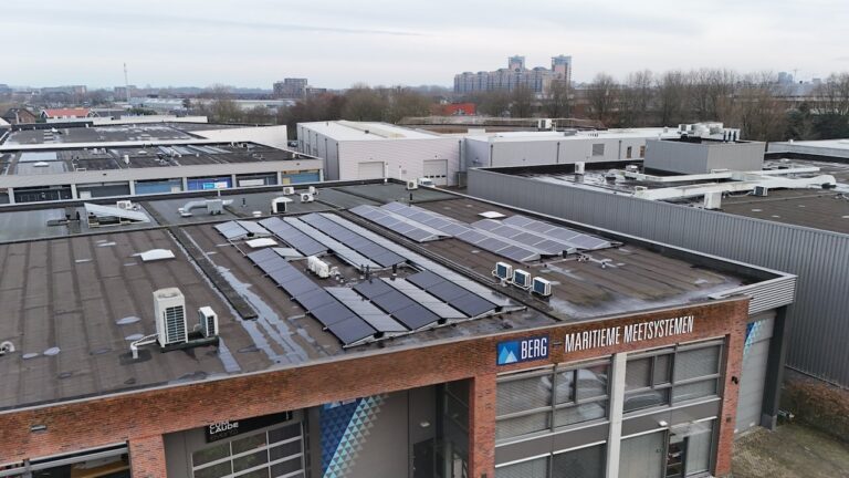 54 zonnepanelen en energieopslag in Zwijndrecht